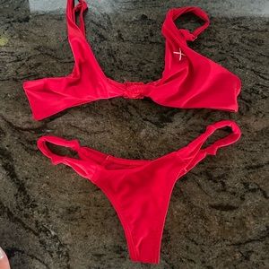 red boutine la set